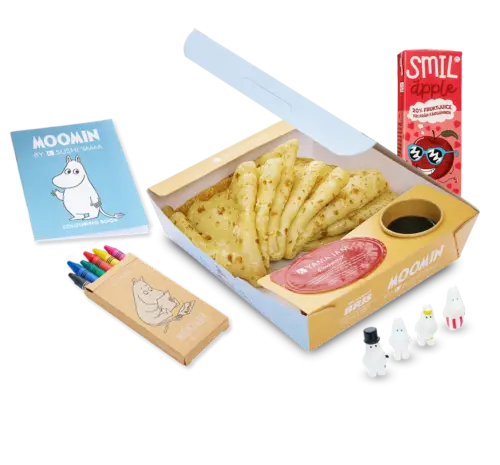 Yama Kids Pancakes - barnmeny med pannkakor. Yama Kids är en måltid anpassad för Sushi Yamas yngsta gäster med kreativt pyssel som introducerar barnen för mumintrollens magiska värld. Vi donerar även 5 kr till BRIS för varje såld Yama Kids, vårt sätt att bidra till en tryggare tillvaro med stöd för barn och ungdomar.